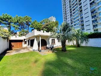 https://www.gallito.com.uy/alquilo-casa-3-dormitorios-cerca-de-la-playa-y-el-conrad-p-inmuebles-22537775