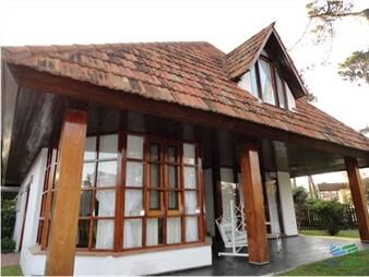 https://www.gallito.com.uy/vendo-casa-5-dormitorios-con-piscina-en-san-rafael-punta-d-inmuebles-23556398
