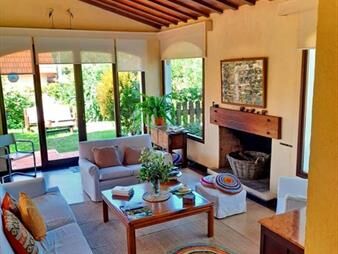 https://www.gallito.com.uy/vendo-casa-de-5-dormitorios-con-piscina-climatizada-en-play-inmuebles-23424005