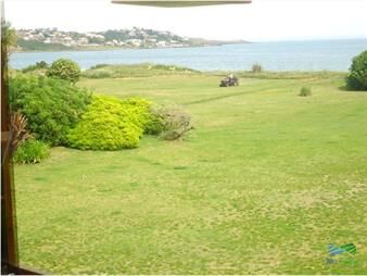 https://web5.gallito.com.uy/espectacular-residencia-en-primera-lã­â­nea-sobre-el-mar-en-inmuebles-22537693
