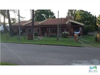 https://web5.gallito.com.uy/casa-en-mansa-4-dormitorios-inmuebles-22537760