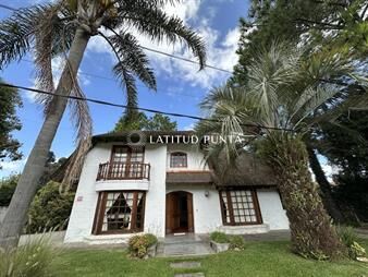 https://web5.gallito.com.uy/casa-en-pinares-4-dormitorios-y-dependencia-inmuebles-26292165