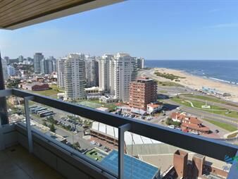 https://web5.gallito.com.uy/en-venta-apartamento-3-dormitorios-3-baños-en-mansa-punta-inmuebles-27143236