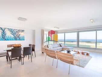 https://web5.gallito.com.uy/venta-y-alquiler-de-departamento-con-tres-dormitorios-mas-d-inmuebles-24940602