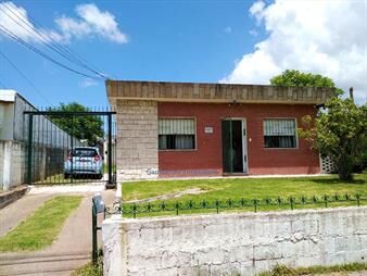 https://web5.gallito.com.uy/venta-de-dos-casas-en-conciliacion-ideal-para-renta-inmuebles-22699844