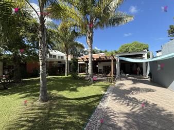 https://www.gallito.com.uy/chalet-en-impecable-estado-en-alquiler-anual-punta-del-este-inmuebles-27042903