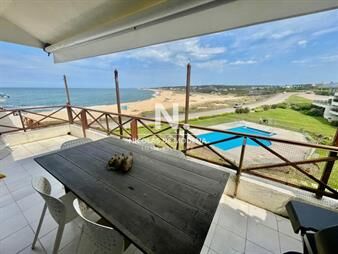 https://www.gallito.com.uy/apartamento-en-venta-con-vista-privilegiada-en-manantiales-inmuebles-27150889
