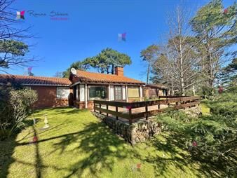 https://www.gallito.com.uy/venta-casa-6-dormitorios-mansa-punta-del-este-inmuebles-27092598