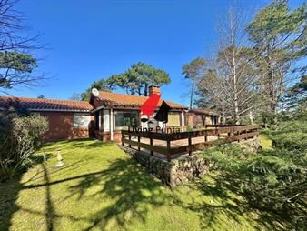 https://web5.gallito.com.uy/venta-casa-6-dormitorios-mansa-punta-del-este-inmuebles-26427216