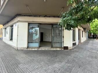 https://www.gallito.com.uy/venta-de-local-comercial-con-renta-en-barrio-sur-inmuebles-26012832