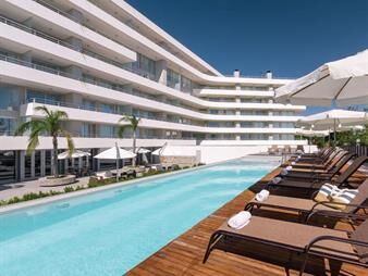 https://www.gallito.com.uy/apartamento-en-colonia-sobre-rambla-con-vista-al-rio-inmuebles-27155663