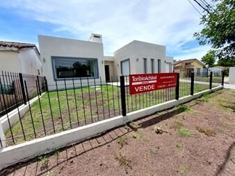 https://www.gallito.com.uy/casa-en-venta-nueva-helvecia-inmuebles-27156035