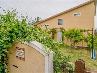 https://www.gallito.com.uy/pintoresca-casa-en-real-de-san-carlos-a-pocas-cuadras-de-l-inmuebles-27156052