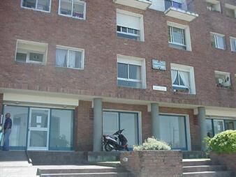 https://web5.gallito.com.uy/departamento-de-2-dormitorios-con-vista-al-rio-inmuebles-27156159