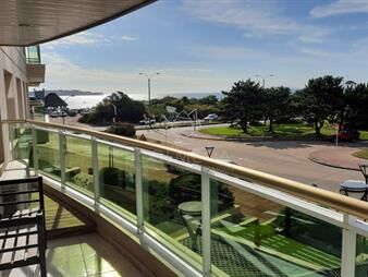 https://web5.gallito.com.uy/hermoso-apartamento-en-primera-linea-de-la-playa-mansa-edi-inmuebles-22909672