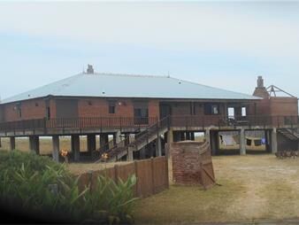 https://www.gallito.com.uy/casa-en-venta-en-el-cabito-primera-linea-la-paloma-inmuebles-27168811