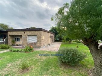 https://www.gallito.com.uy/casa-en-venta-en-peñarol-con-buen-terreno-inmuebles-23543608