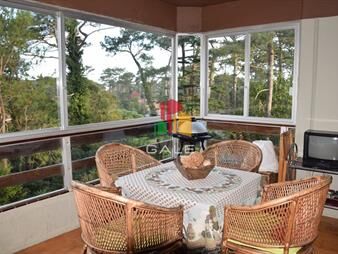 https://web5.gallito.com.uy/apartamento-2-dormitorios-y-servicio-inmuebles-25486490