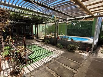 https://www.gallito.com.uy/tres-dormitorios-con-piscina-climatizada-inmuebles-27169702