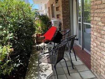 https://web5.gallito.com.uy/hermoso-apartamento-estilo-casita-a-una-cuadra-inmuebles-26199304