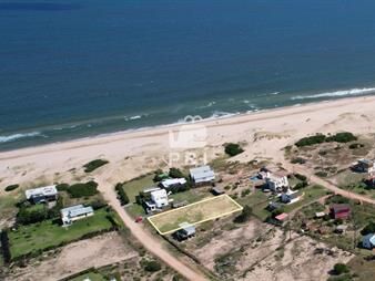 https://web5.gallito.com.uy/terreno-en-venta-en-chihuahua-punta-ballena-inmuebles-27174002