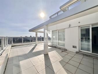 https://web5.gallito.com.uy/vende-apartamento-de-3-dormitorios-en-brava-del-inmuebles-25752536