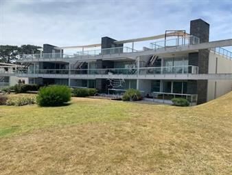 https://www.gallito.com.uy/balena-bianca-hermosa-vista-a-la-playa-de-punta-inmuebles-27178929