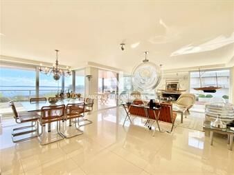 https://web5.gallito.com.uy/impecable-departamento-que-combina-elegancia-y-en-inmuebles-25042742