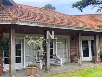 https://web5.gallito.com.uy/casa-en-punta-del-este-cantegril-inmuebles-25041359