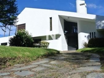 https://web5.gallito.com.uy/casa-en-venta-punta-del-este-playa-mansa-inmuebles-25033795