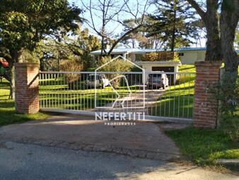https://web5.gallito.com.uy/vebta-casa-5-dormitorios-en-lugano-inmuebles-27190850