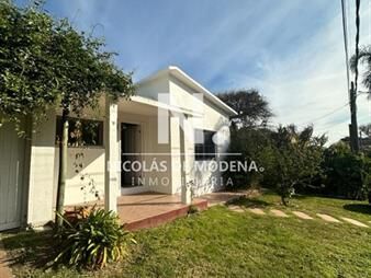 https://web5.gallito.com.uy/vende-casa-en-la-barra-de-2-dormitorios-inmuebles-27196254