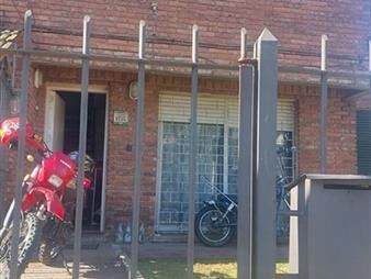 https://web5.gallito.com.uy/venta-casa-3-dormitorios-y-garajes-malvin-inmuebles-25848917