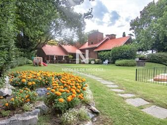 https://web5.gallito.com.uy/espectacular-chalet-de-gran-tamaã±o-zona-del-inmuebles-24990335