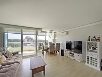 https://web5.gallito.com.uy/piso-alto-en-venta-en-ocean-drive-2-dorm-2-inmuebles-24990337