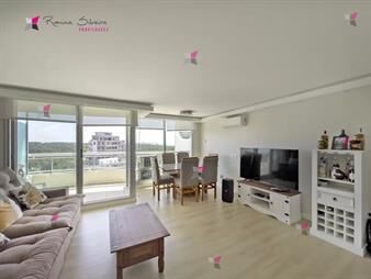 https://web5.gallito.com.uy/piso-alto-en-venta-en-ocean-drive-2-dorm-2-inmuebles-27050347