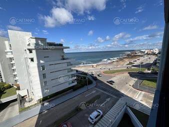 https://web5.gallito.com.uy/venta-apartamento-cuatro-dormitorios-peninsula-inmuebles-27205910