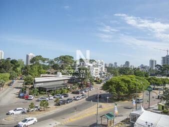 https://web5.gallito.com.uy/hermoso-departamento-en-venta-cen-torre-place-inmuebles-25038065