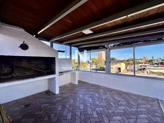 https://web5.gallito.com.uy/vende-casa-de-2-dormitorios-en-el-centro-de-inmuebles-27220638