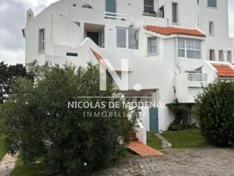 https://web5.gallito.com.uy/oportunidad-en-venta-de-casa-en-brava-punta-del-inmuebles-27225273