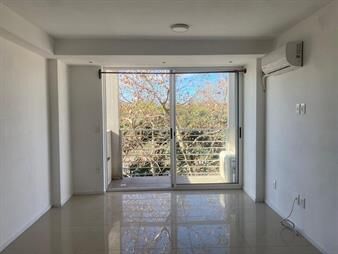 https://web5.gallito.com.uy/gran-opcion-al-frente-luminoso-mb-estado-inmuebles-26814425