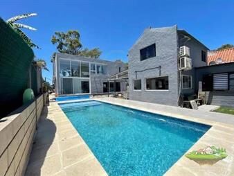 https://www.gallito.com.uy/venta-de-propiedad-2-casas-en-1-con-piscina-y-al-inmuebles-26761779
