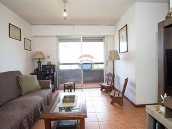 https://web5.gallito.com.uy/venta-apartamento-2-dormitorios-aguada-balcon-inmuebles-27229906