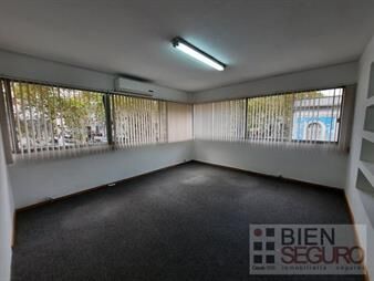 https://web5.gallito.com.uy/amplia-oficina-en-venta-en-el-centro-inmuebles-24806784