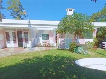 https://www.gallito.com.uy/venta-casa-3-dormitorios-2-baños-la-floresta-sur-inmuebles-27107006