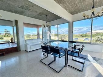 https://web5.gallito.com.uy/excelente-casa-en-la-juanita-primera-lã­nea-del-mar-en-aq-inmuebles-24987748