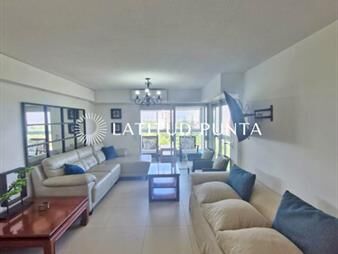 https://web5.gallito.com.uy/apartamento-reciclado-en-roosevelt-2-dormitorios-inmuebles-27235595