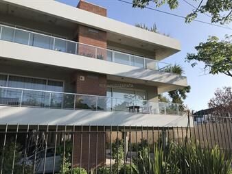 https://web5.gallito.com.uy/venta-apartamento-con-renta-penthouse-2-dormitorios-2-baños-inmuebles-27239787