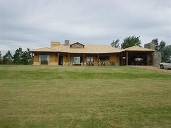 https://www.gallito.com.uy/casa-en-venta-de-4-dormitorios-en-el-quijote-la-inmuebles-25459799