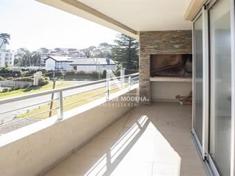 https://web5.gallito.com.uy/departamento-de-3-dormitorios-en-venta-proximo-a-inmuebles-26162416